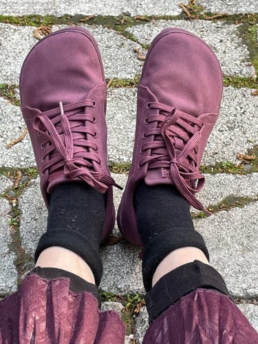 Customer photo review of Vaistoa Rento 2 | Canvas Barefoot Sneakers