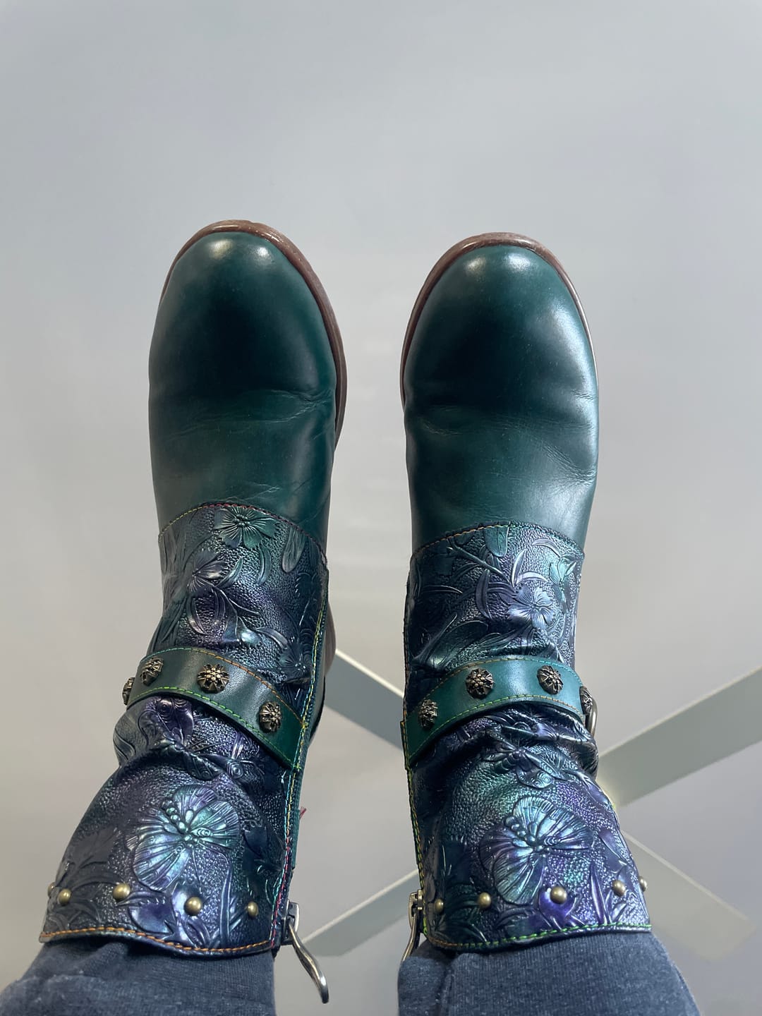 Customer photo review of Retro Painted Buckle Flat Shoes