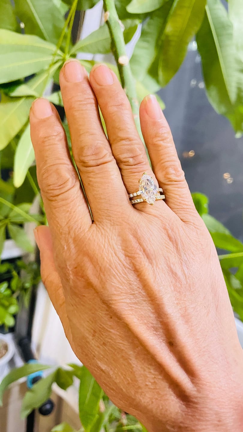 Customer photo review of S925 4.0Ct Marquise Cut Wedding Ring Set Travel Ring With Classic Wedding Band For Women