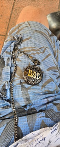 Customer photo review of Montre À Gousset Homme Gravée Dad