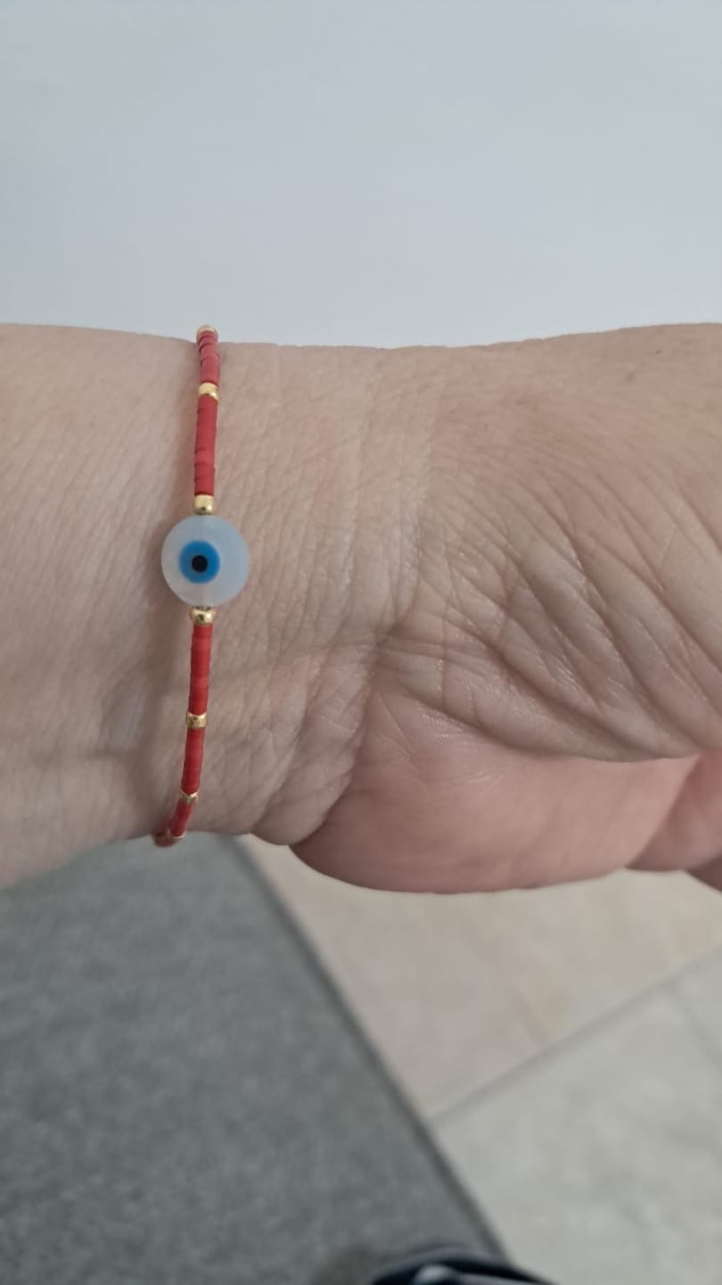 Customer photo review of Pulsera Chaquiras Con Ojo Turco