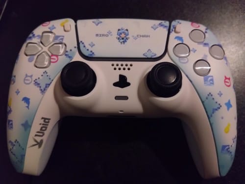 Customer photo review of 【PS5 ❘ PC】電脳少女シロ × Void Gaming コラボコントローラー 電脳少女シロコン