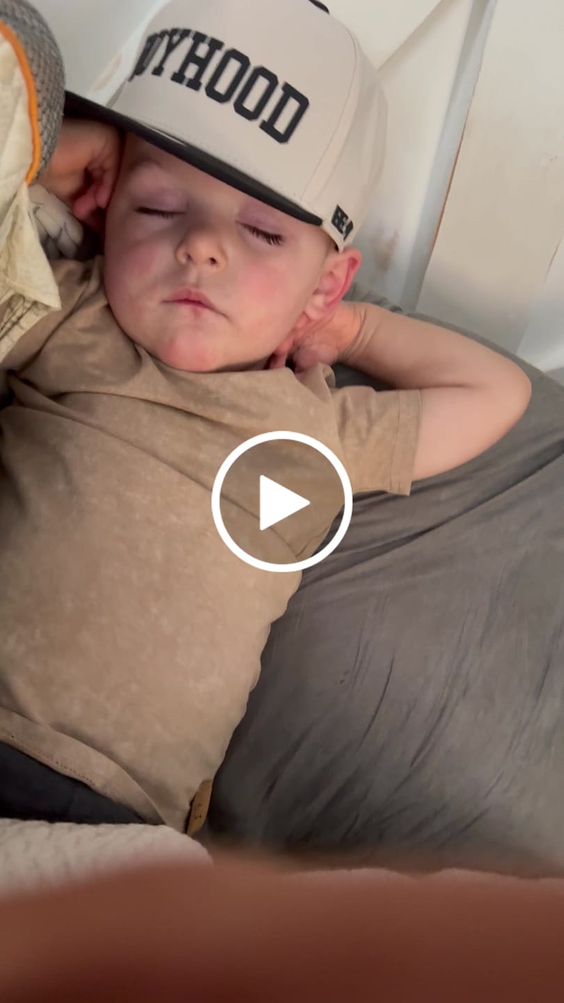 Customer video review of ‘BOYHOOD’ x Hydro Snapback
