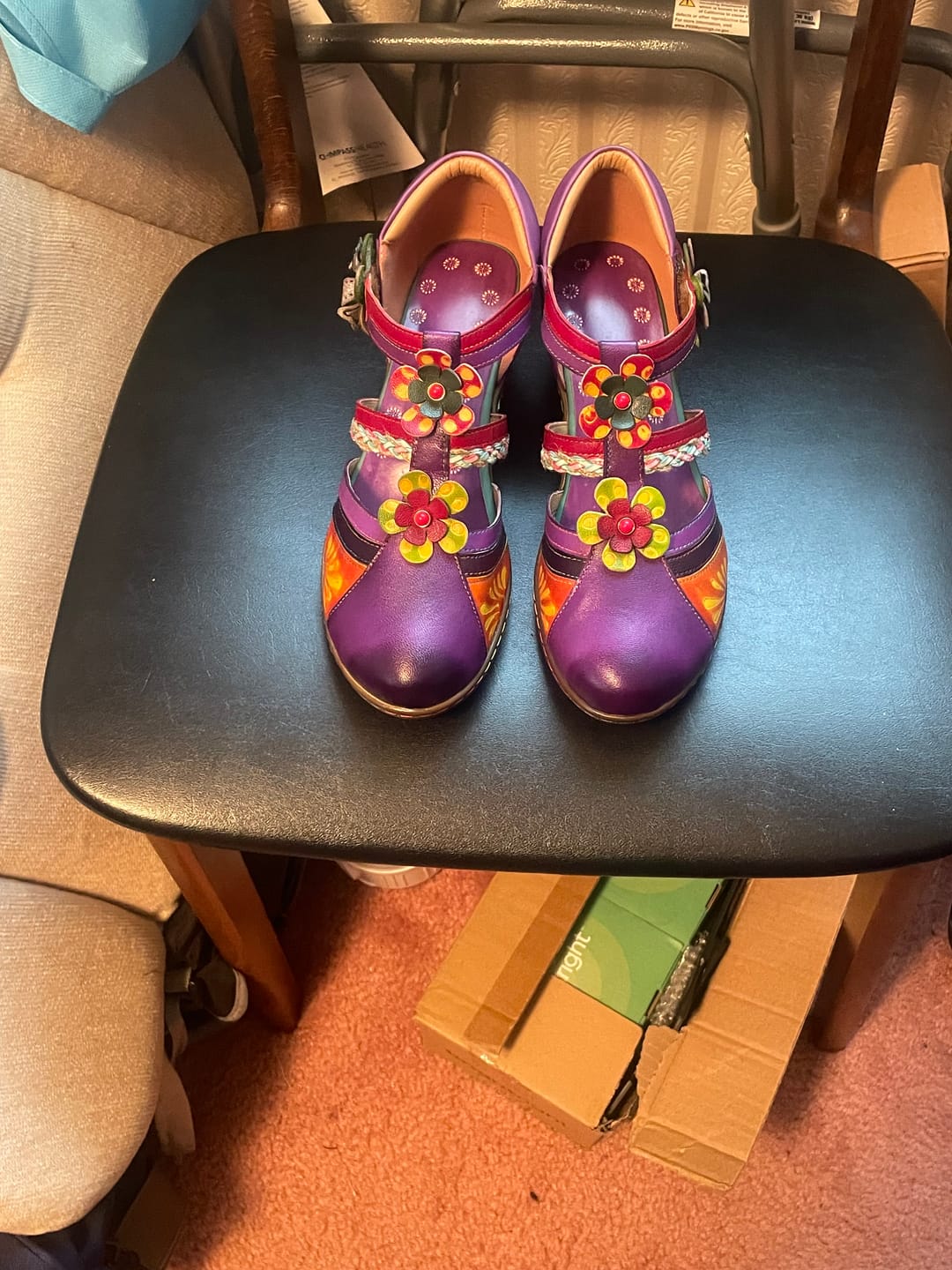 Customer photo review of Women Bohemian Leather Printing Stitching Non-slip Breathable Sandals
