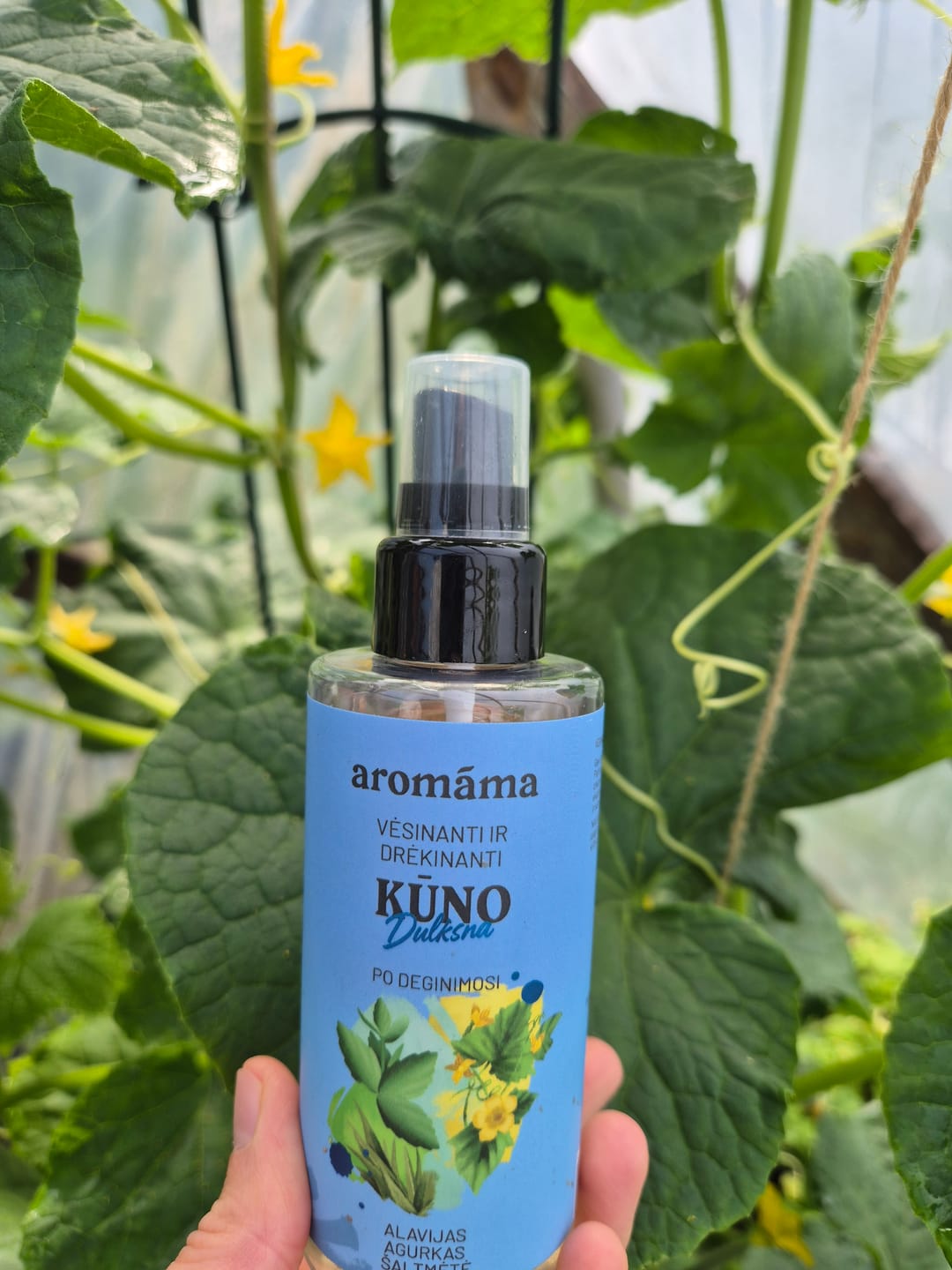 Customer photo review of Vėsinanti ir drėkinanti kūno dulksna
