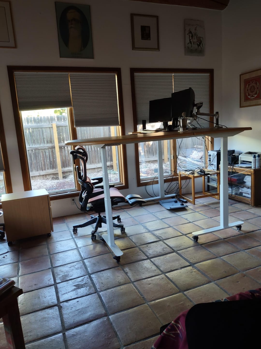 Customer photo review of Lander Standing L-Desk - 3D Laminate