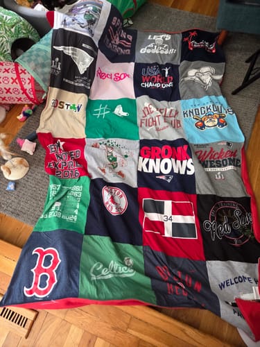 Customer photo review of Classic T-Shirt Blanket