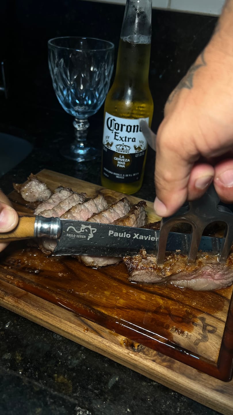 Customer photo review of Kit Churrasco Personalizado Churrasqueiro Oficial da Família