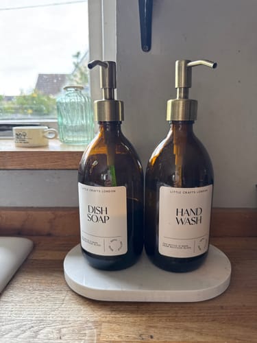 Customer photo review of Set of 2 Amber Glass Bottle 500 ML with Stainless Steel Pump & Small Tray