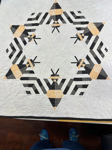 Customer photo review of Bzzzzzz Mini Quilt Kit - Check Backing