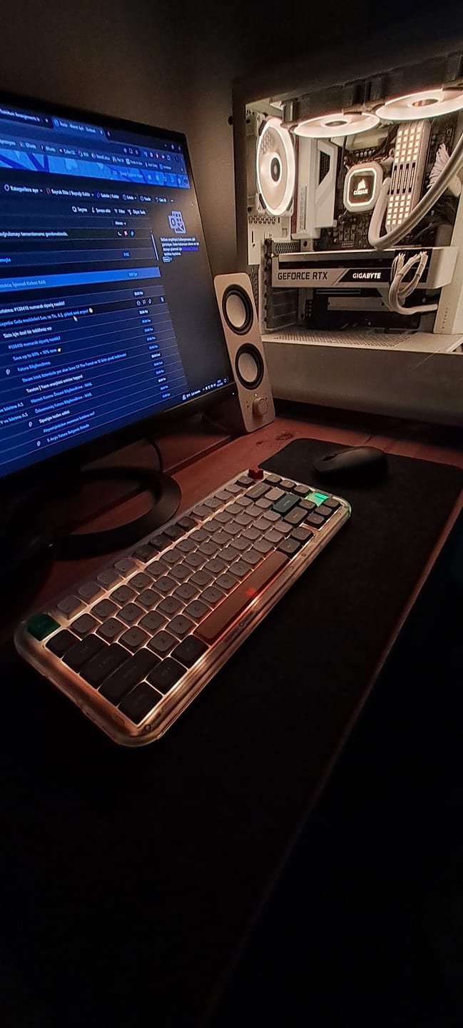 Customer photo review of NuPhy Kick75 Hybrid Mekanik Klavye