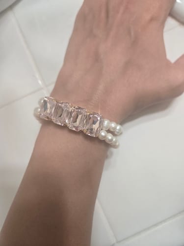 Customer photo review of Luscious Pearl Bracelet