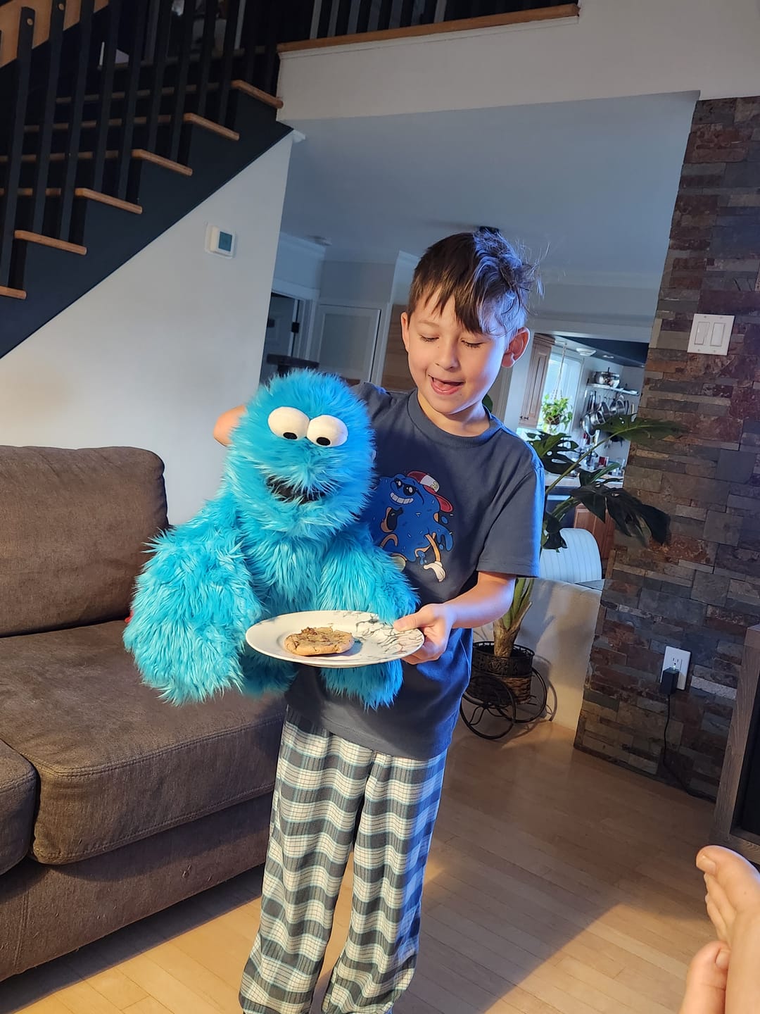 Customer photo review of Cookie Monster Marionnette Sesame Street