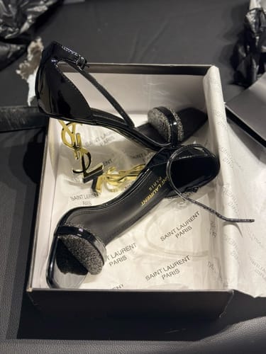 Customer photo review of SISY | HIGH HEELS