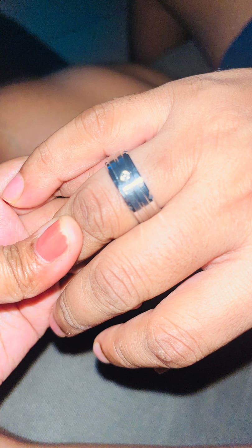 Customer photo review of Splendid Silver Band Ring