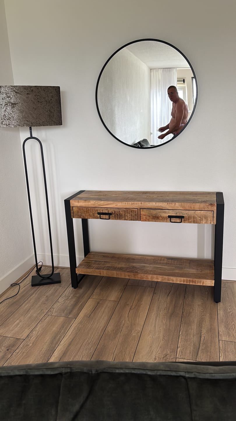 Customer photo review of Sidetable met twee lades | 120 x 35 x 76 cm | Mangohout