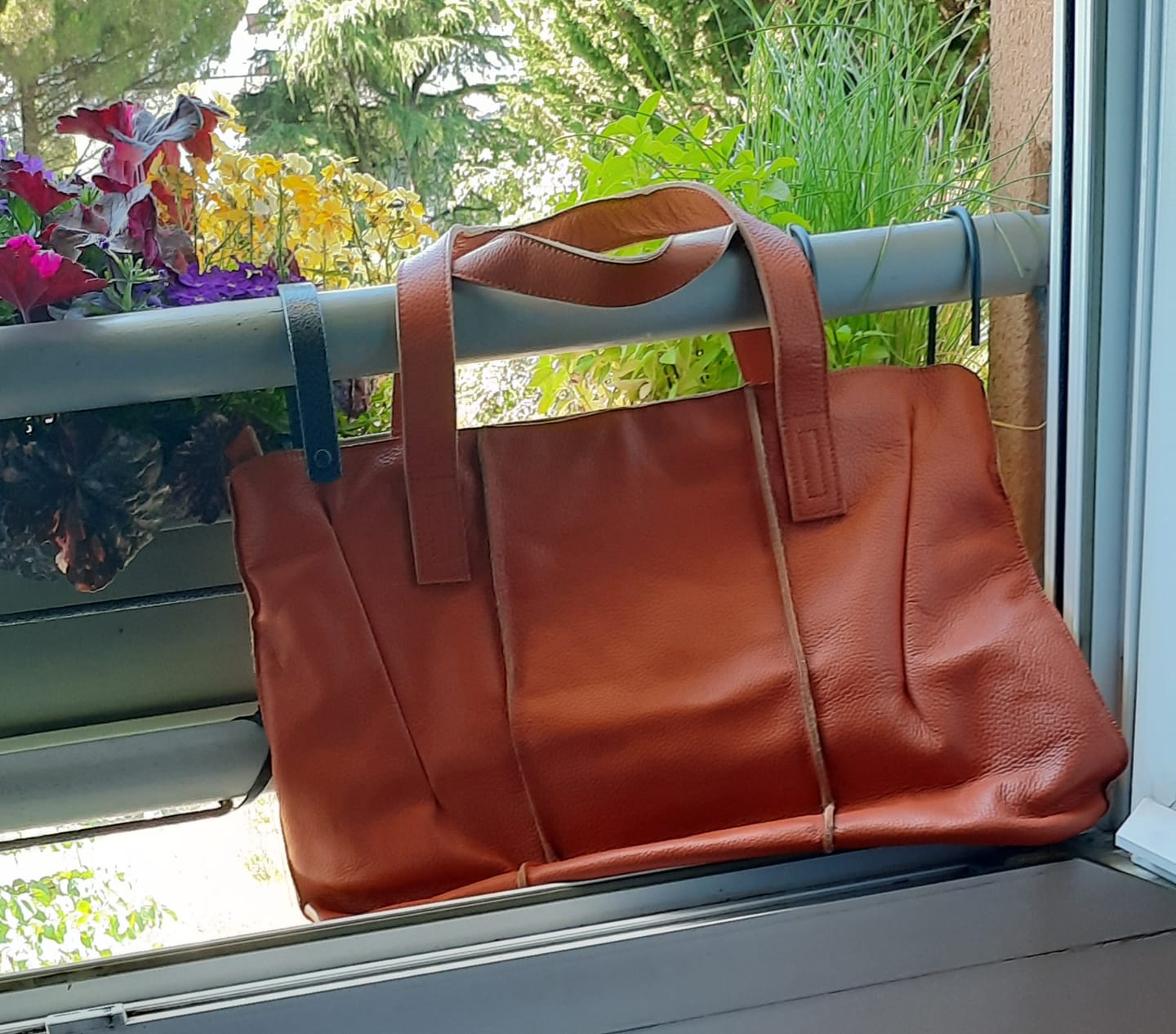 Customer photo review of Sac Cabas Cuir Souple Grand Format – Modèle Sofia
