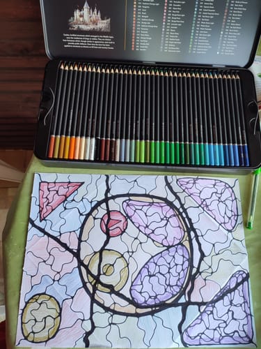 Customer photo review of 120 Piece Coloured Pencil Set in Display Tin
