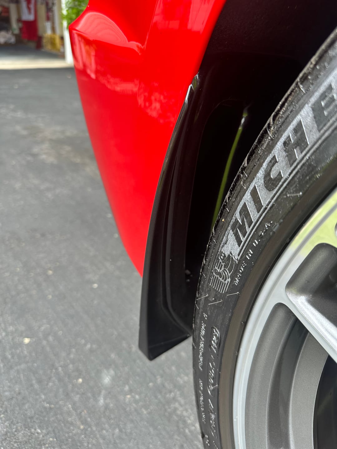 Customer photo review of Chevrolet Corvette C8 Z06 XL Extended Rear Splash Guard