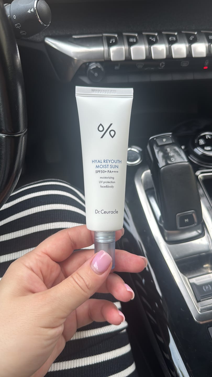 Customer photo review of Saules aizsargkrēms ar hialuronskābi Dr.Ceuracle Hyal Reyouth Moist Sun SPF 50+ PA++++
