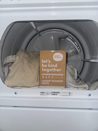 Customer photo review of Laundry Detergent Sheets