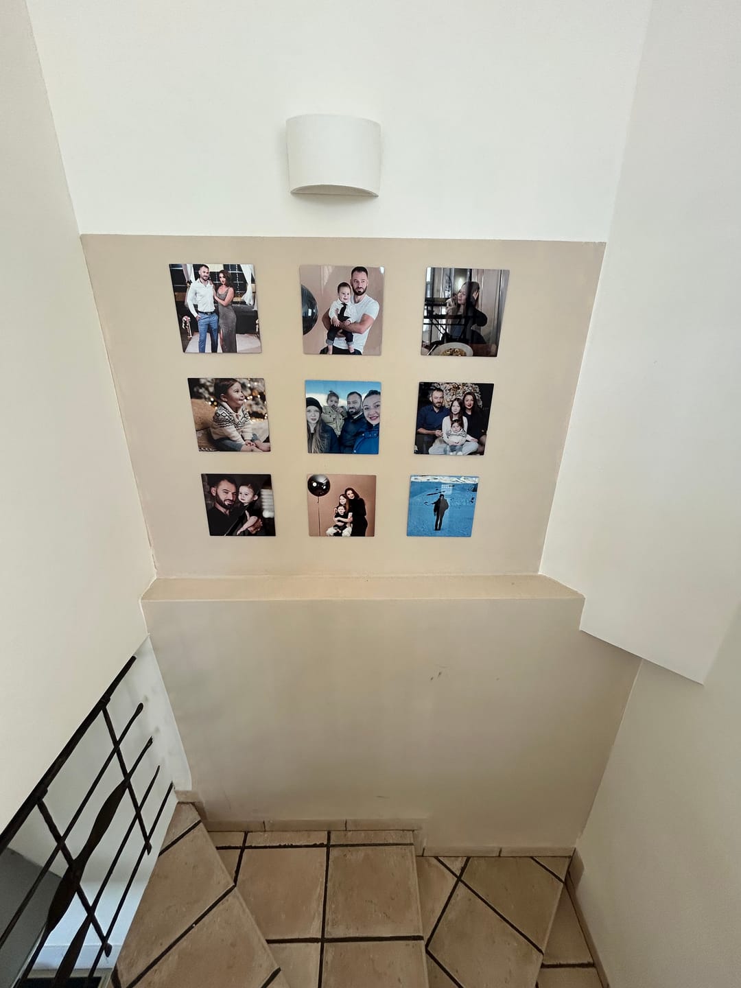 Customer photo review of קיר תמונות מתמגנטות