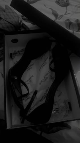 Customer photo review of SISY | HIGH HEELS