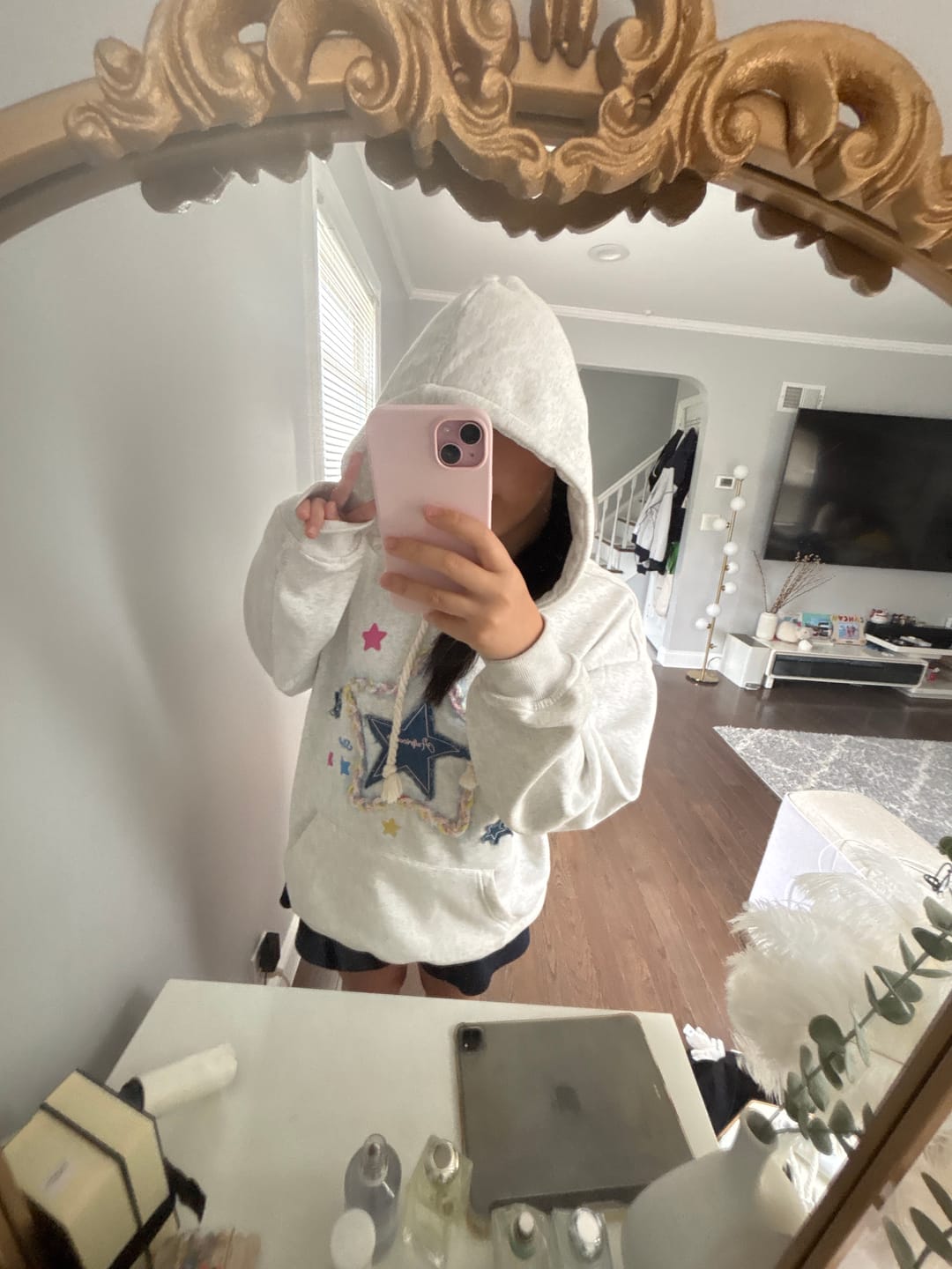 Customer photo review of Aelfric Eden Oversized Star Hoodie