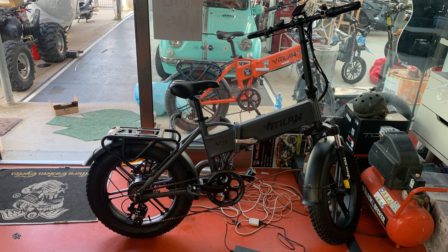 Customer photo review of V3 2.0 Folding Fat Tires Adult All Terrain Electric Bike