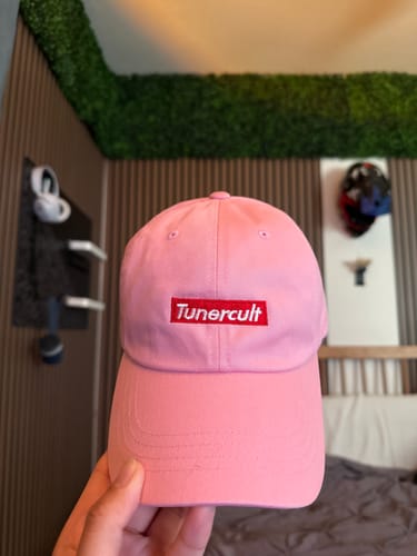 Customer photo review of Dad Hat "Red Bar" Pink