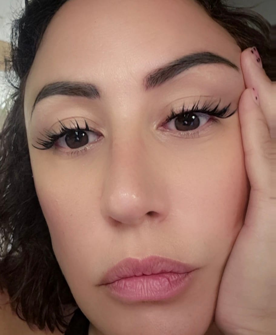 Customer photo review of Velvet Wing