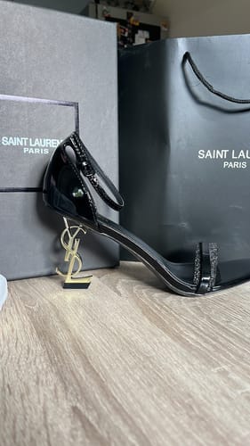 Customer photo review of SISY | HIGH HEELS