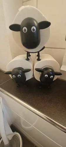 Customer photo review of מתקן לנייר טואלט בצורת כבשה