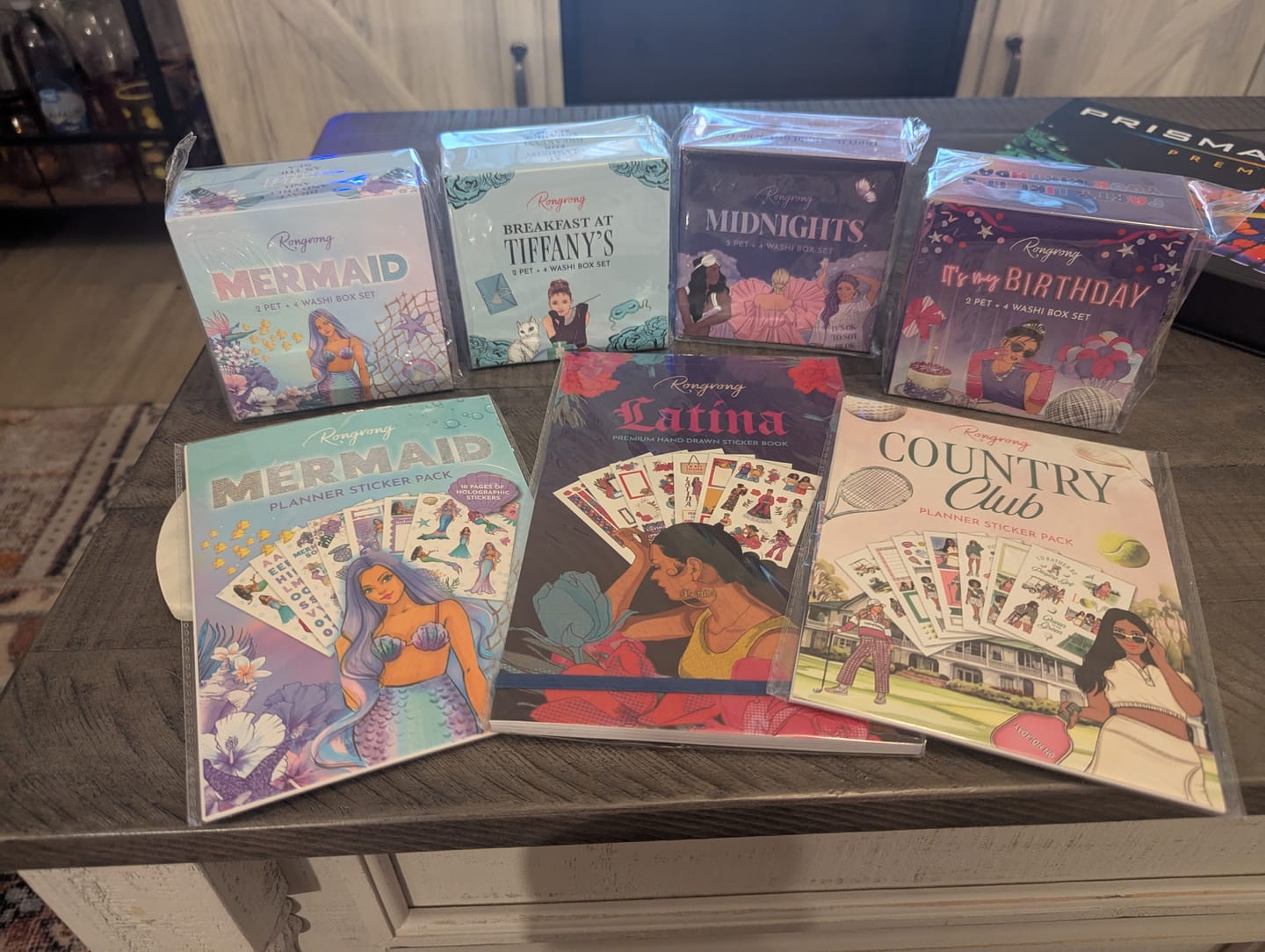Customer photo review of Latina Sticker Book