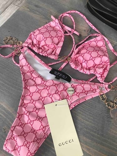 Customer photo review of ZOI | BIKINI SET(order 2 size up!)