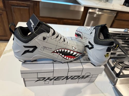 Customer photo review of Warhawk Football Cleats Quantum Speed 2.0 by Phenom Elite