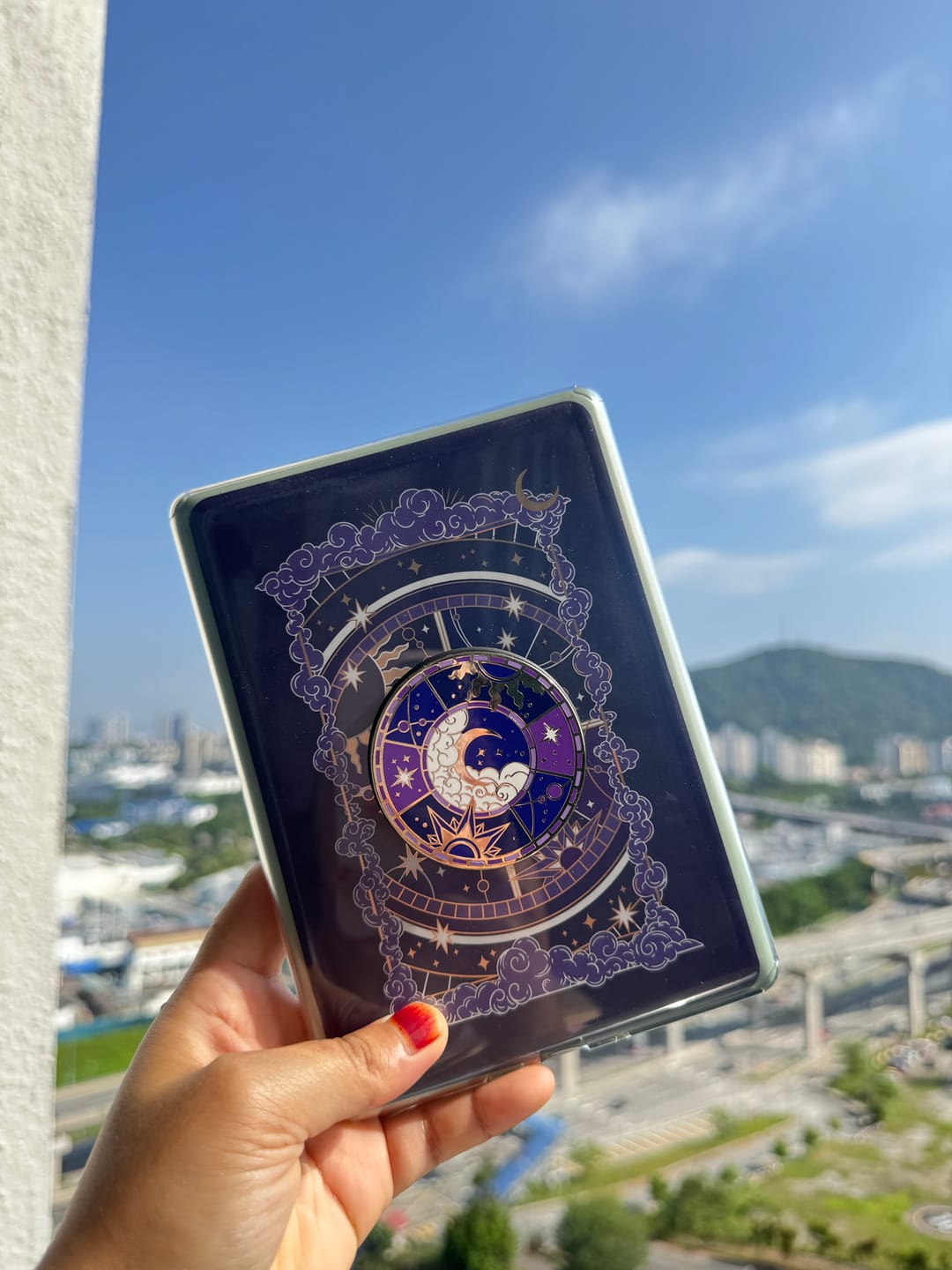 Customer photo review of Otherworldly Clingie