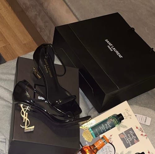 Customer photo review of SISY | HIGH HEELS