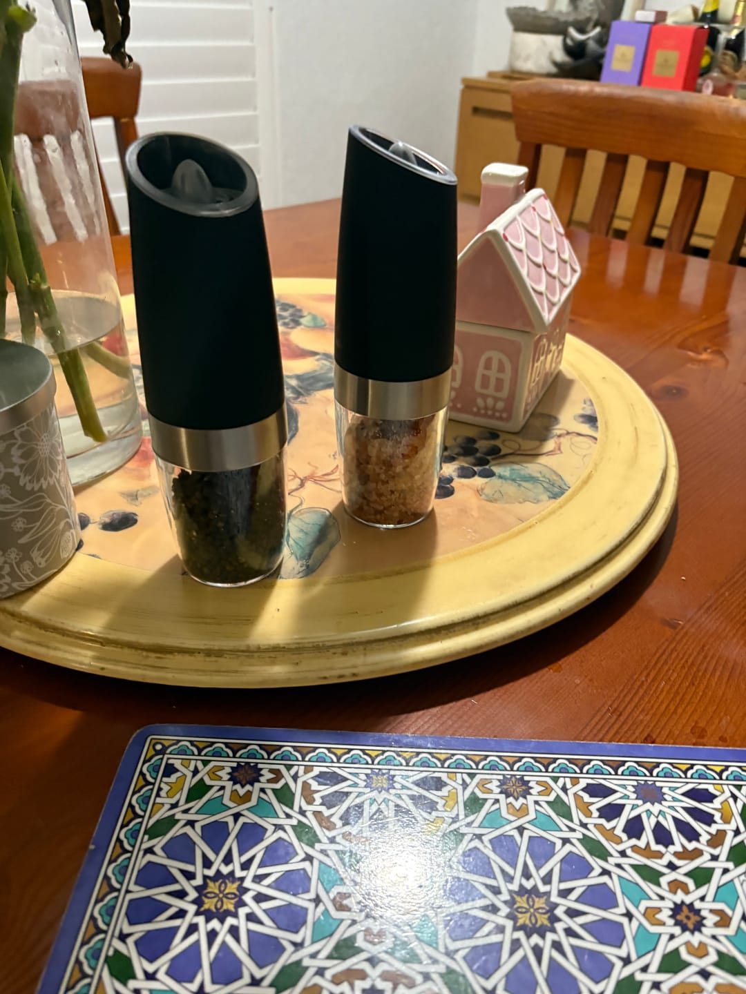 Customer photo review of Automatic Salt & Pepper Grinder Set
