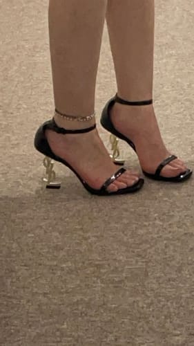 Customer photo review of SISY | HIGH HEELS