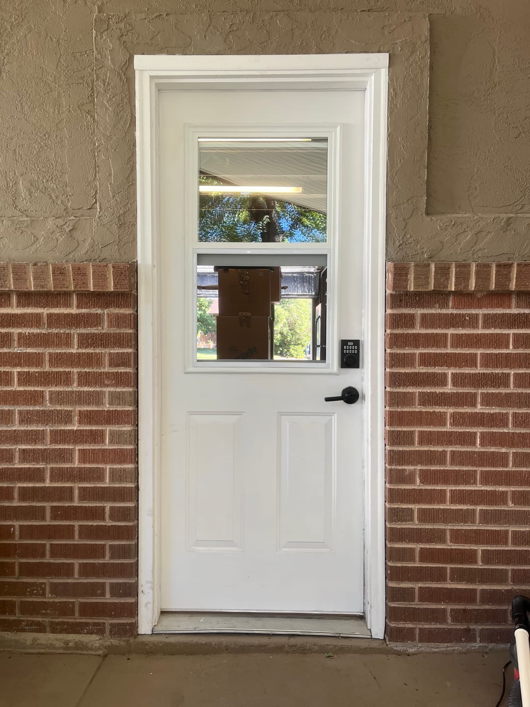 Customer photo review of Venting 1 Lite Glass and Frame Kit (Half Lite)