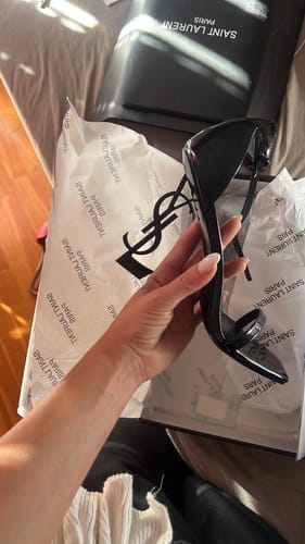 Customer photo review of SISY | HIGH HEELS