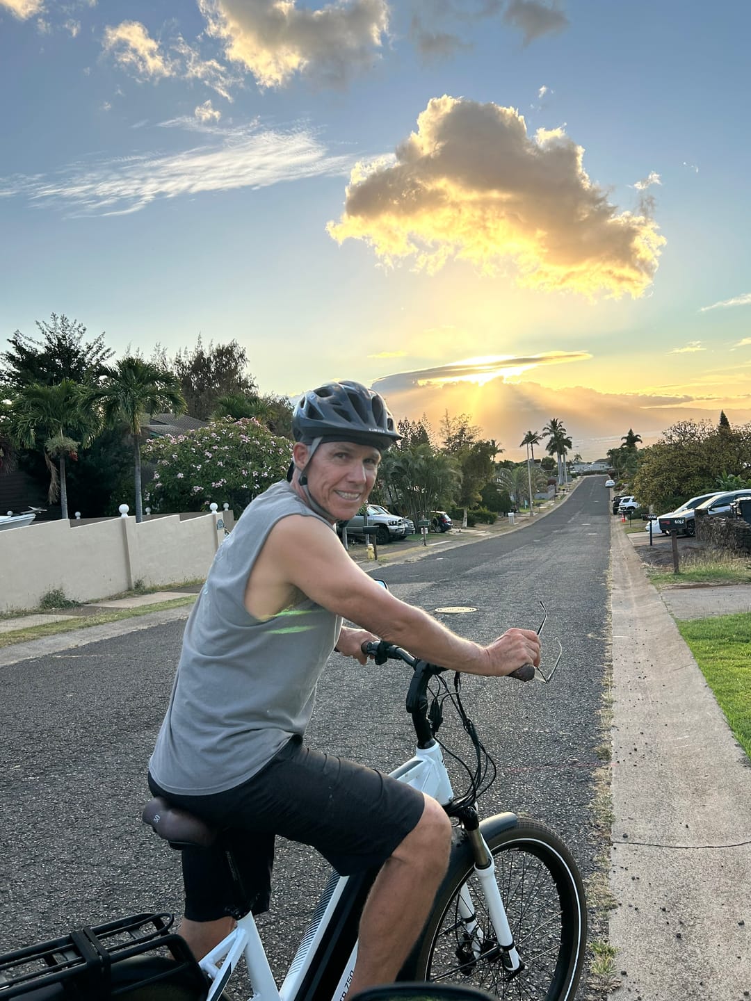 Customer photo review of Beetle Large Capacity Bike Phone Bag and Storage