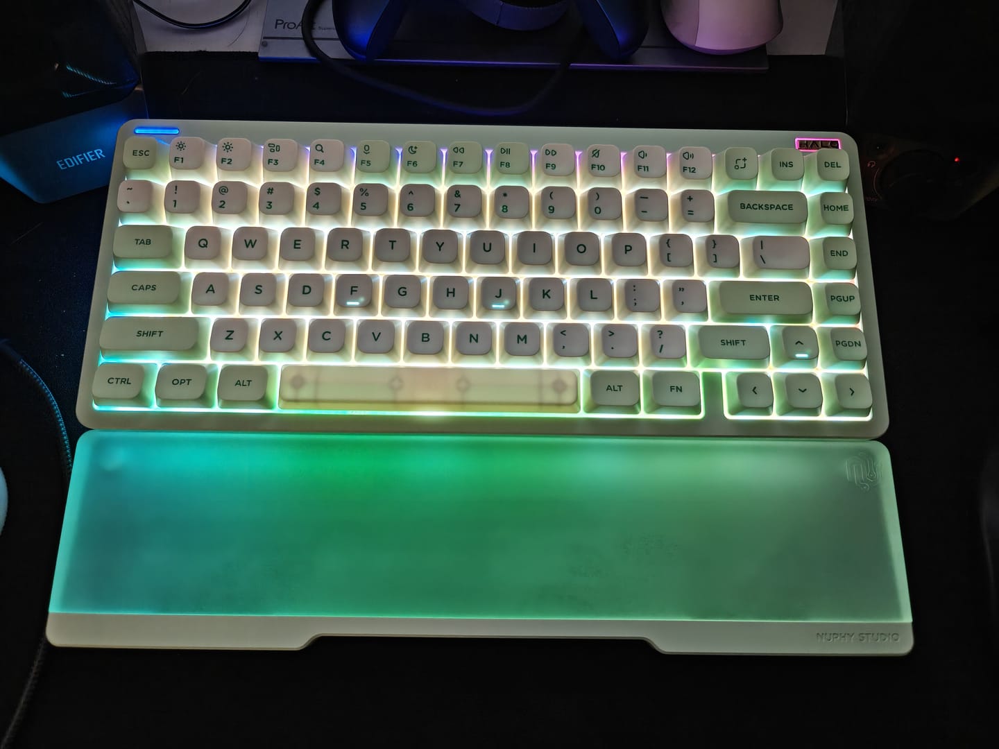 Customer photo review of NuPhy Halo75 V2 三模無線機械鍵盤(買就送注音貼紙)