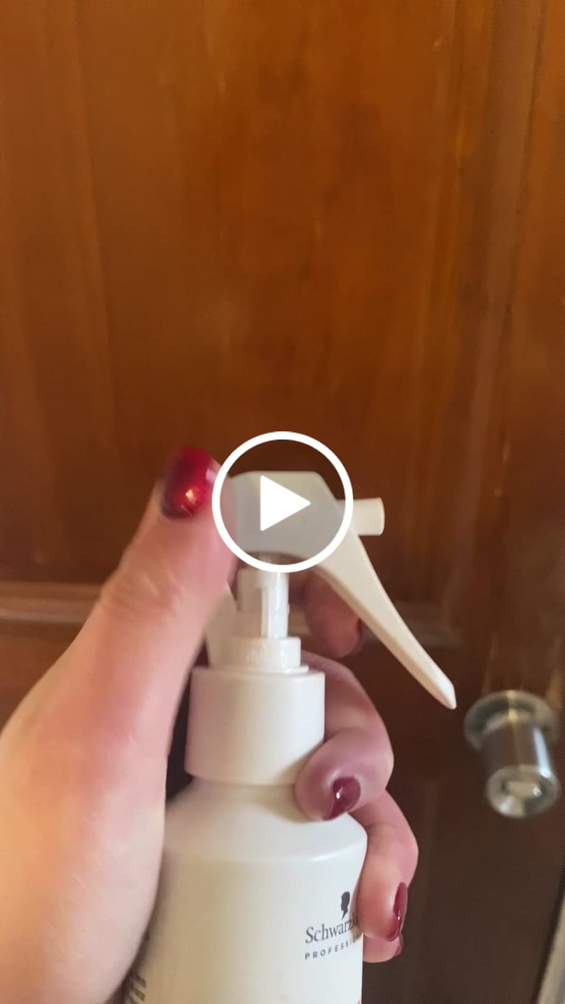 Customer video review of OSiS+  FLATLINER PROTECTOR CALOR - 200ml