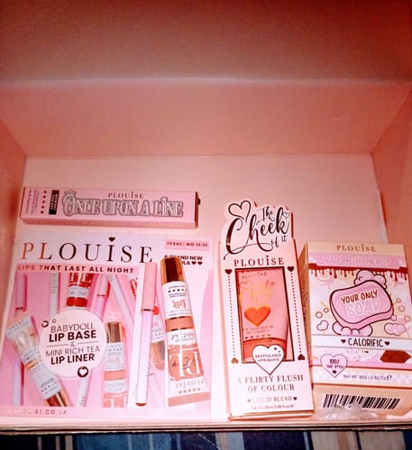 Customer photo review of P.Louise Kiss And Tell Magazine May & June Addition