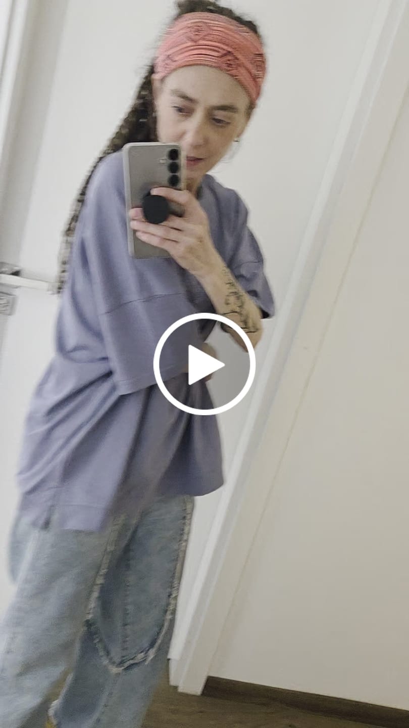 Customer video review of Plus Size - Leaf Printed Summer Half Sleeve Cotton T-shirt