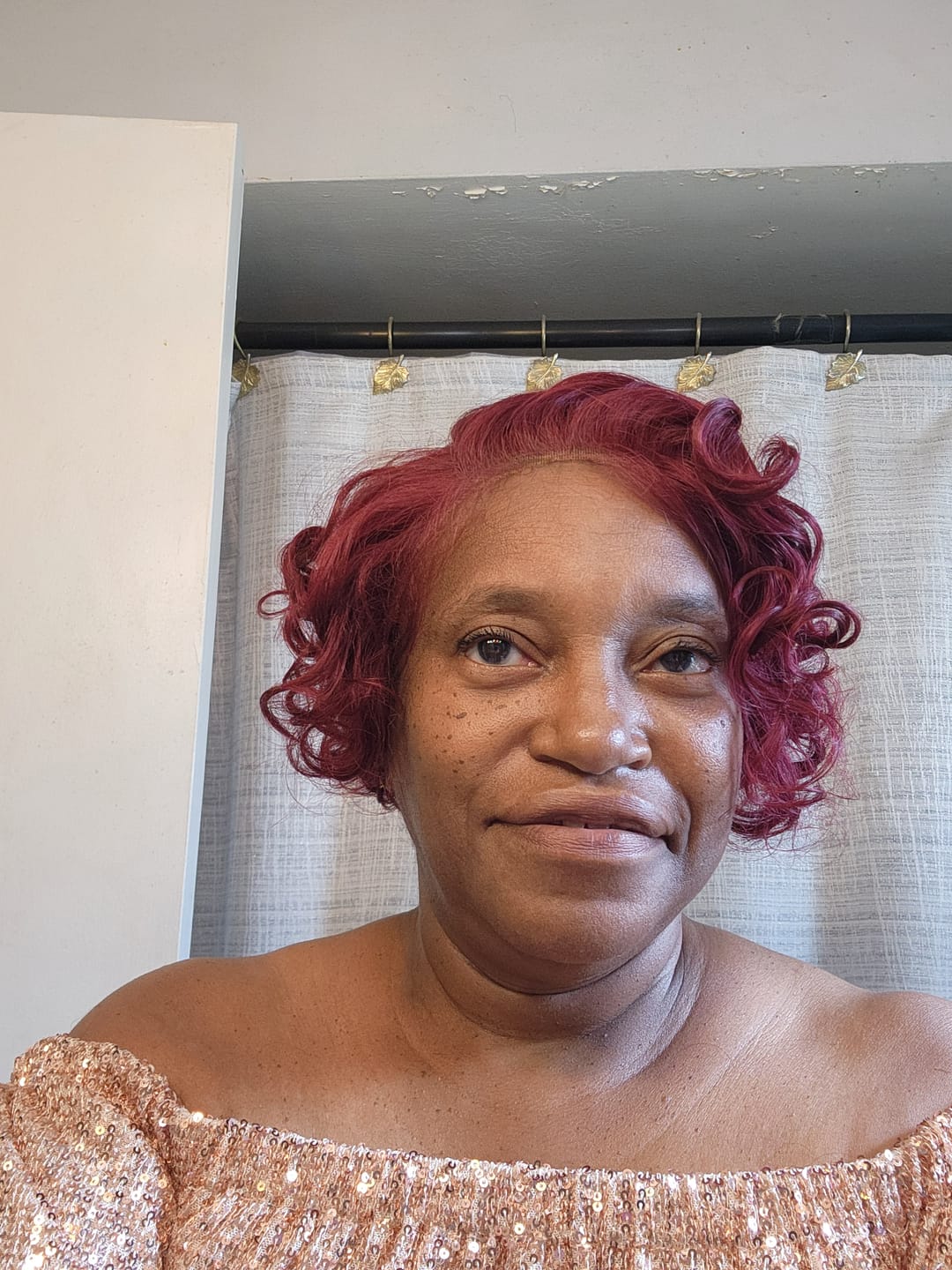 Customer photo review of LORI - Outre Perfect Hairline Synthetic 13x4 HD Lace Front Wig