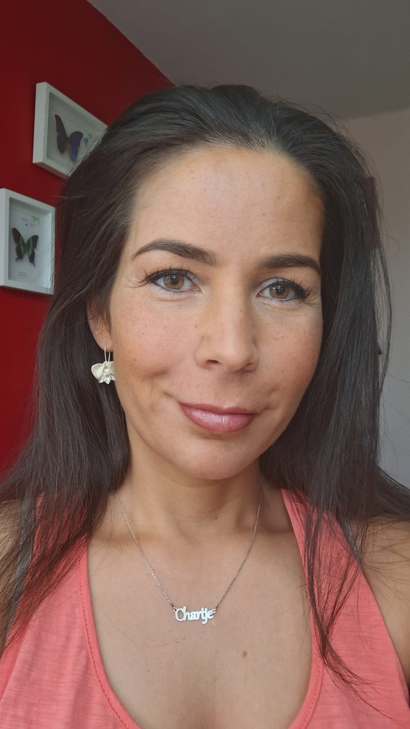 Customer photo review of Hazel