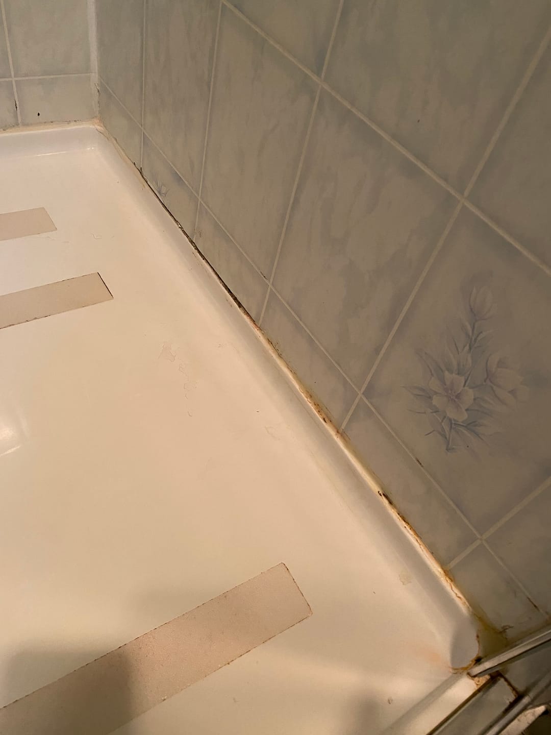 Customer photo review of GLASSGUARD® Miracle Mould Removal Gel